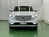 LEDヘッドライトを装備しています。LEDヘッドライトはとても明るく、雨の日や夜間走行も安全・安心です。オートライトコントロール付きで周囲の明るさに応じて自動で点灯・消灯します