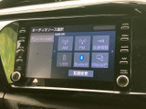 AMやFM、USB、Bluetoothなど、オーディオソースを画面から選べます。普段よく使う音源に合わせて切り替えられ、目的に応じた選択がしやすい装備です。
