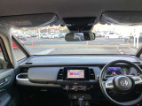 視界も良く運転しやすい車です