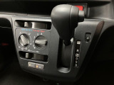 お買い得なミライースが入荷しました♪ETC車載器、カーペットマット装備となっており当店でもおススメの一台となっております!近畿二府四県のご来店頂き現車確認・ご契約可能なお客様のみの販売となります
