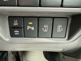 両側電動スライドドアで狭い所でも乗り降り楽々です!