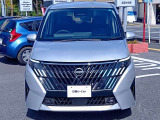 私共展示場では日産神奈川お客さまからの下取車(主に1オーナー/修復歴無車両)を中心に、弊社新車販売店舗での試乗車/社有車※(※基本禁煙車)等、日産ディーラーならではの上質なおクルマを販売しております。