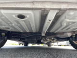 【下回り】目立つ錆や腐食もなくきれいな状態です!もちろん納車前には法定点検を実施致します!//