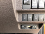 【VSA(車両挙動安定化制御)】滑りやすい路面での横滑りを抑え、安定した走行をサポートします。