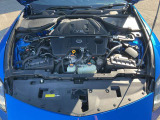 【V6 TWIN TURBO】タワーバーで補強されております。