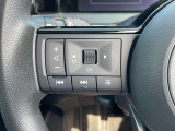 ステアリングスイッチも付いておりますので、運転中でも音量の変更など可能です。