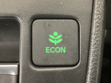 ★ECONスイッチ★ エコドライブを加速しよう!スイッチをONにすると、運転の仕方によるロスを抑え込み燃費をよくするようクルマが頑張ります(*^ー^*)燃費向上にチャレンジ♪