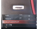 BOSE装備車はヘッドレストスピーカーなども確認できます。