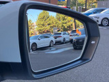斜め後方から接近する車両を感知しドライバーに注意喚起するサイドアシスト装備。詳しくは0078-6002-900146中古車スタッフまで