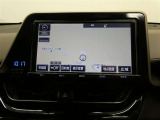 トヨタ純正の9インチナビです。純正ナビは使い勝手が非常に優れております。