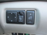 ドアミラーの鏡面の調節、格納は運転席からすべて操作できます!