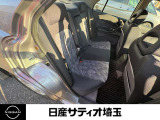 リアシートもきれいな状態を保っています。後席のコンディションもぜひご覧ください。