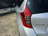 左テールレンズ