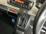 発進時から滑らかに加速する無段階変速のCVTはストップ&ゴーの多い街の中も快適です
