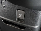◆アクセサリーソケット◆ドラレコの電源やスマートフォンの充電等に使用できる便利な電源ソケット!使いやすい場所に装備されています。