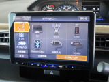 ナビゲーションはアルパイン11型メモリーナビを装着しております。AM、FM、Bluetooth、フルセグTVがご使用いただけます。初めて訪れた場所でも安心ですね!