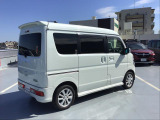 ご遠方のお客様には専門業者を介した陸送納車サービスがございます【※有料】。 お住まい・お届けご希望ご希望の地域をご連絡頂ければ輸送費用のお見積りと輸送期間の目安をご案内させていただきます。