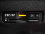 ◆ETC2.0装着◆進化したドライブ体験。料金収受システムだけだったETCが生まれ変わって、高速道路を賢く使うETC2.0に進化しました。多彩な情報サービスが便利で快適なドライブ体験を提供します。