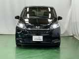 LEDヘッドライトを装備しています。LEDヘッドライトはとても明るく、雨の日や夜間走行も安全・安心です。オートライトコントロール付きで周囲の明るさに応じて自動で点灯・消灯します
