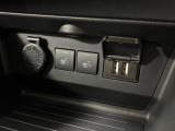 寒い冬に大活躍のシートヒーターが運転席と助手席についています♪シートぽっかぽか♪