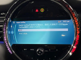 ●Apple Car Play:スマホとの有線接続で、ナビ・オーディオ再生などスマホのアプリ機能が画面でも使える便利機能です!