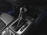 そのモデルの特性に合わせたトランスミッションを採用することにより、駆動力への伝達効率が高く、燃費性能にも大きく寄与しています。詳しくは0078-6002-900146中古車スタッフまで