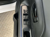 運転席パワーウィンドウスイッチです。