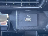USBケーブルさせます。