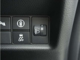 ◆レベリング機能◆ヘッドライトの照射の高さを調節できるレベリング機能付き。重い荷物を積んだ時に使える機能です。