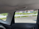 後部座席の乗降用アシストグリップです。乗り降り時に便利です。