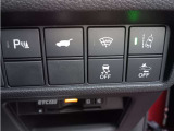 運転席操作部スイッチの画像です。
