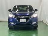 LEDヘッドライトを装備しています。LEDヘッドライトはとても明るく、雨の日や夜間走行も安全・安心です。オートライトコントロール付きで周囲の明るさに応じて自動で点灯・消灯します