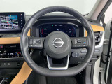 運転支援・プロパイロット搭載。設定した速度で定速走行でき、先行車に自動で追従走行も可能です。