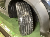 各タイヤの溝もまだまだ残っております。