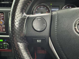 ステアリングスイッチ装備!運転しながら手元でオーディオの操作などができます。