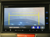 リヤカメラ表示時では視点を変更することもできます。
