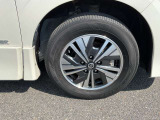 195/65R15インチタイヤ&アルミホイルが装着されています。
