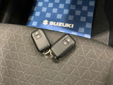 【スマートキー】キーをポケットやカバンに入れたままでもドアの施錠・開錠ができ、雨の日や荷物の多い日に大活躍!