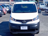 私共展示場では日産神奈川お客さまからの下取車(主に1オーナー/修復歴無車両)を中心に、弊社新車販売店舗での試乗車/社有車※(※基本禁煙車)等、日産ディーラーならではの上質なおクルマを販売しております。