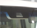 ◆Honda SENSING◆ カメラ等装置で精度の高い検知能力を発揮、安全運転を支援します。