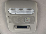 SOSコールスイッチです。NissanConnectにご加入していただくとご利用いただけます。