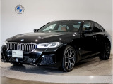 523d xDriveMスポーツエディションジョイ+が入庫いたしました!!ボディーカラーは、ブラックサファイアのお車です!!