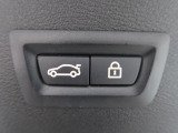 【バックカメラ】前後クリアランスソナー付なので、駐車が苦手な方でも安心です。ガイドの表示・非表示も切り替え可能です。