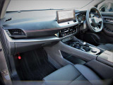メーカーオプションの日産コネクトインフォテイメントシステム・ETC2.0・プロパイロット・ドライブレコーダー・スマートルームミラー・インテリジェントキー等を装備する運転席まわり。