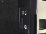 電源はこちらにあります