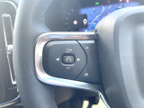 【全車速対応アダプティブクルーズコントロール】ミリ波レーダー+ステレオカメラ+赤外線により前方車輌を認識し、速度や車間距離を維持・調整。高速道路走行時や渋滞時にドライバーの負担を大幅に軽減します。
