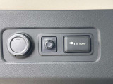 トランクにはAC電源がございます。