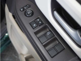 ◆パワーウィンドウスイッチ◆運転席から全席の窓の開閉操作を行うことが出来いつでも換気ができます!