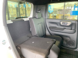 【シートアレンジ】荷物や乗車人数に合わせてシートを調整でき、幅広いシーンに対応できます。