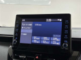 スマホと連携して地図や音楽アプリを表示できます。